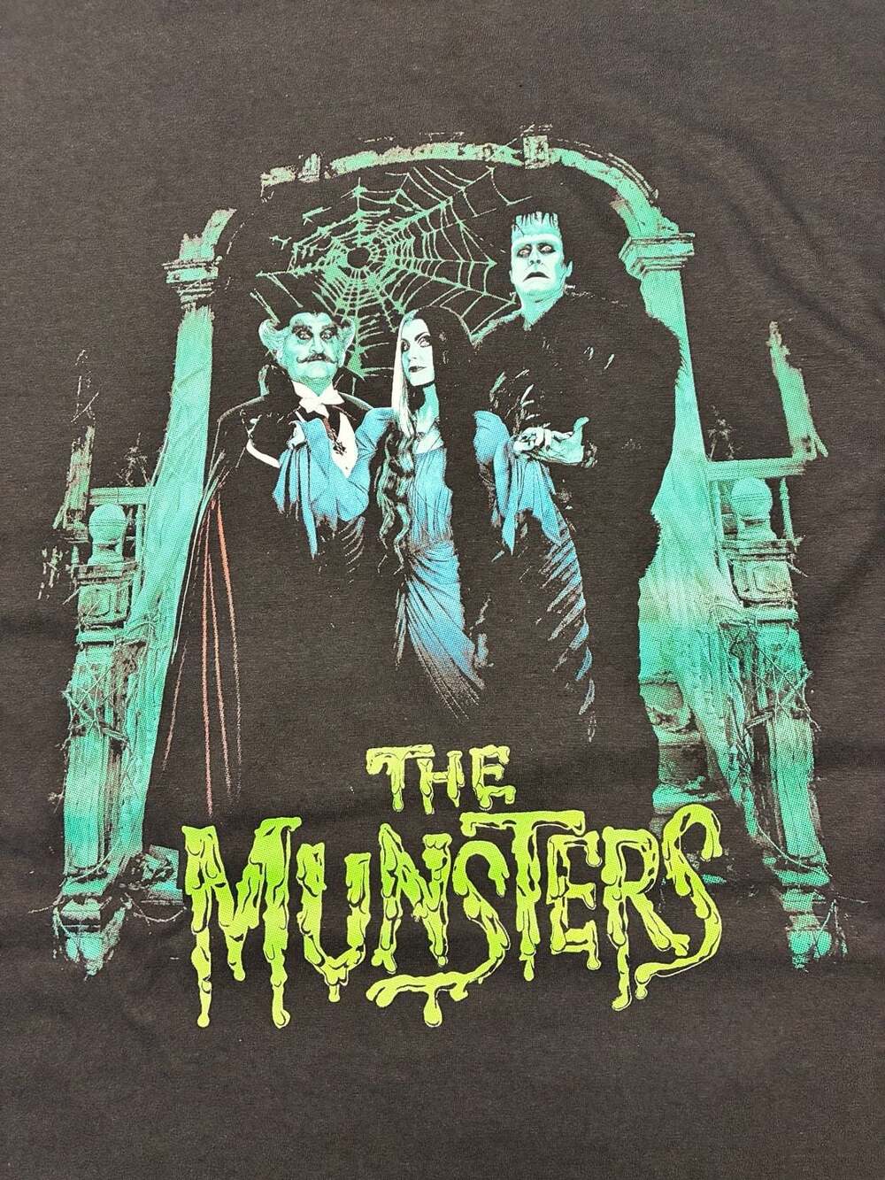 The Munsters Classic Family Portrait Graphic T-Shirt - Size Large